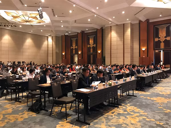 Quang cảnh tại Diễn đàn