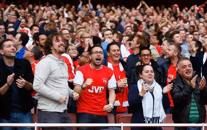 Arsenal là đội bán vé đắt nhất ở Premier League.
