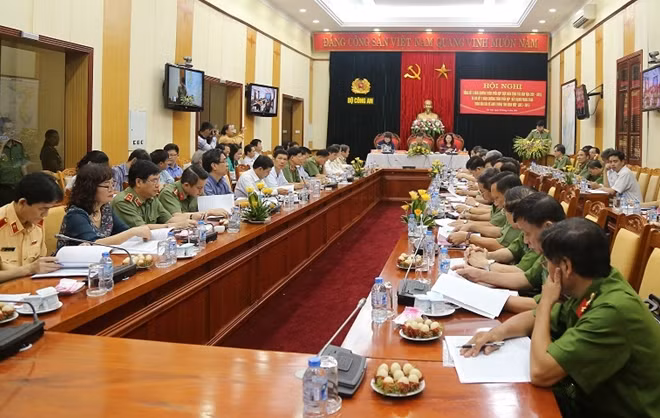 Toàn cảnh hội nghị