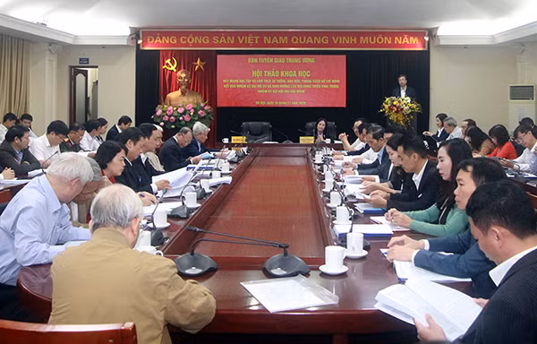 Toàn cảnh hội thảo