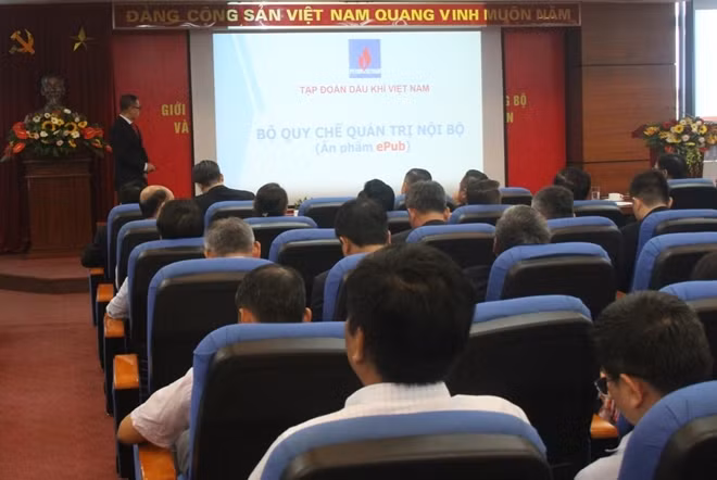Chánh văn phòng Trần Bình Minh giới thiệu về Bộ quy chế