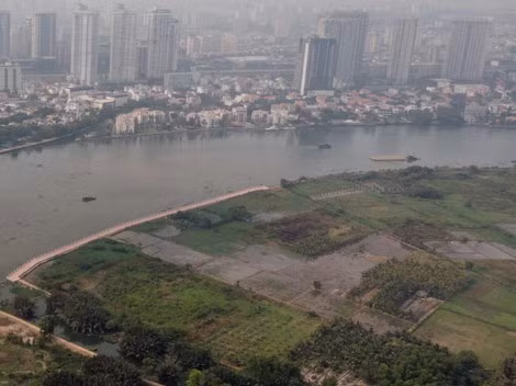 Sự đối lập giữa bán đảo Thanh Đa và khu Thảo Điền quận 2.