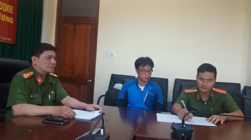 Công an TP Đà Nẵng: Bắt 2 người đàn ông Hàn Quốc bị Interpol truy nã ảnh 3