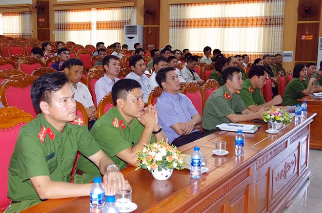 Đại biểu dự hội nghị