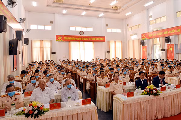 Các đại biểu tham dự Đại hội đại biểu Đảng bộ Công an tỉnh Cà Mau lần thứ XI.