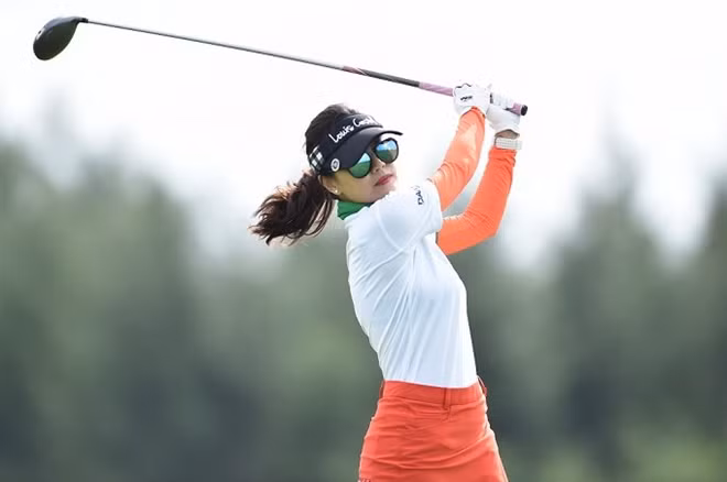 Nữ golf thủ thi đấu tại Danko Golf Challenge 2017