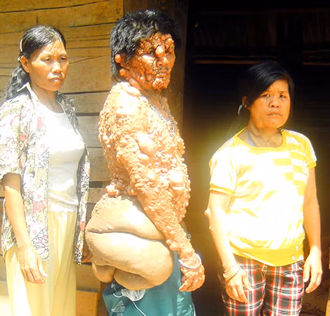 Bà Nguyệt và hai cha con ông Tê.