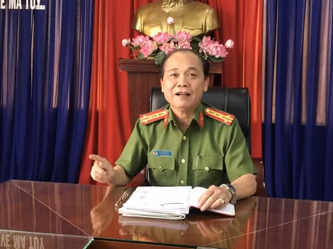 Đại tá Lê Thanh Liêm kể lại quá trình phát hiện, triệt phá 3 chuyên án lớn. Đại tá Lê Thanh Liêm kể lại quá trình phát hiện, triệt phá 3 chuyên án lớn.