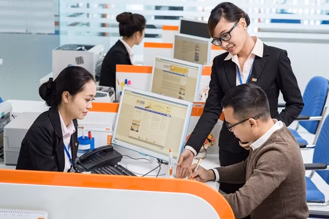 Ngành Thuế cho rằng việc quy định cung cấp thông tin về số tài khoản là nhằm giảm thiểu thủ tục cho người nộp thuế. Ảnh minh họa