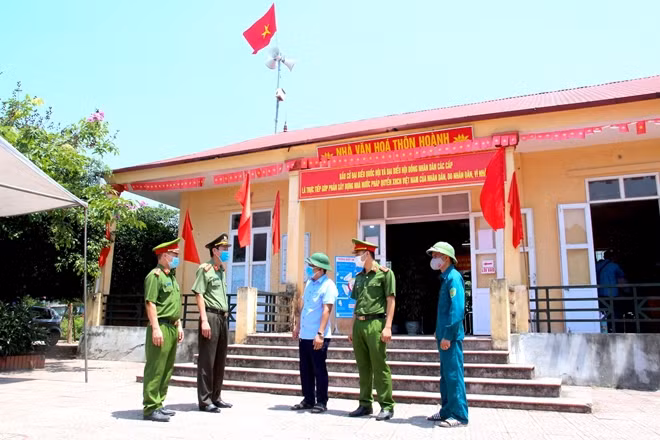 Công an huyện Mỹ Đức (Hà Nội) phối hợp đảm bảo ANTT phục vụ bầu cử.