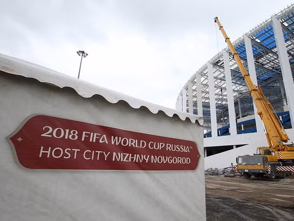 Bên ngoài một sân vận động sẽ diễn ra các trận đấu của World Cup 2018. Bên ngoài một sân vận động sẽ diễn ra các trận đấu của World Cup 2018.
