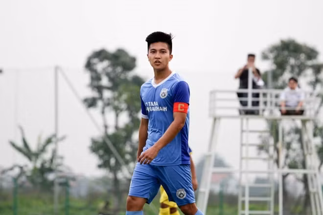 Martin Lò luyện tập cùng Hải Phòng.