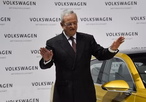 Cựu Giám đốc điều hành Volkswagen Martin Winterkorn tại một cuộc họp báo. Cựu Giám đốc điều hành Volkswagen Martin Winterkorn tại một cuộc họp báo.