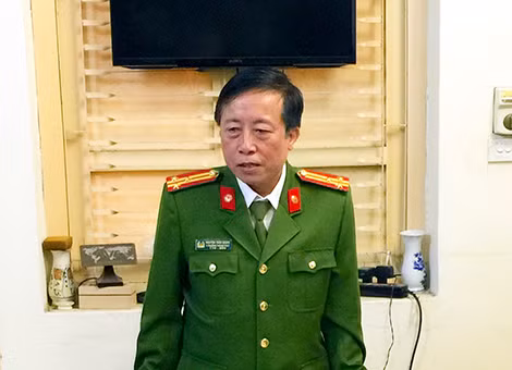 Thượng tá Nguyễn Trần Giang, Phó trưởng Phòng CSĐTTPVMT Công an TP Hà Nội. Thượng tá Nguyễn Trần Giang, Phó trưởng Phòng CSĐTTPVMT Công an TP Hà Nội.