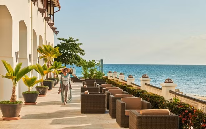 Kiến trúc sang trọng của Park Hyatt Zanibar là sự pha trộn thú vị giữa phong cách Ô-man và khu phố cổ của thị trấn được xếp hạng di sản thế giới.