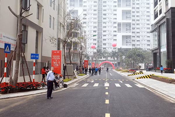 Dự án nhìn từ ngoài vào Dự án nhìn từ ngoài vào