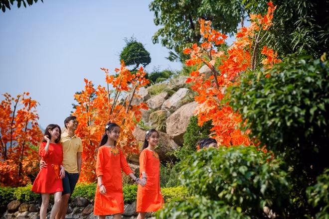 Cả nhà cùng tham quan, tận hưởng cảnh sắc, dịch vụ tuyệt vời tại CVSKN Núi Thần Tài.