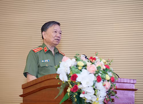 Bộ trưởng Tô Lâm phát biểu tại buổi gặp mặt.