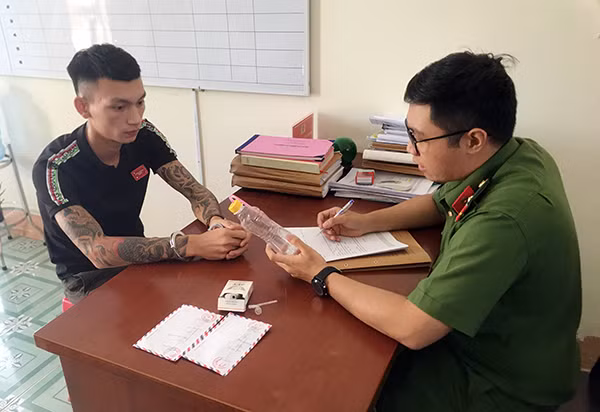 Đối tượng Phan Minh Thuận tại Công an huyện Đắk R’lấp.