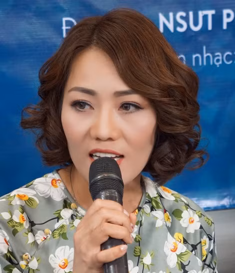 Ca sĩ Minh Thu.