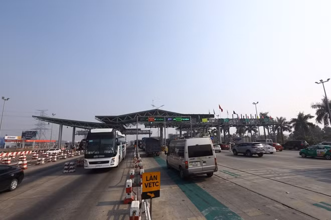 Trạm thu phí BOT Hà Nội-Bắc Giang.