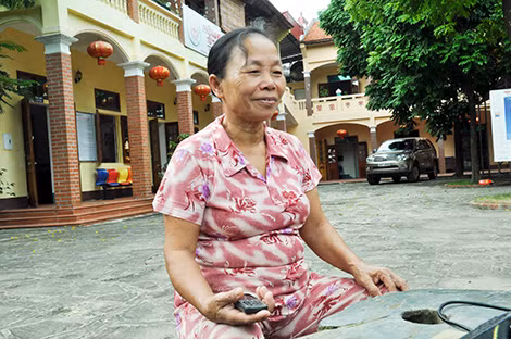 Bà Thẩm Thị Định được nhà chùa cho ăn nghỉ và khám, chữa bệnh miễn phí nhiều ngày nay.