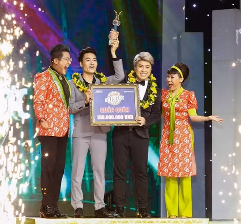 Akira Phan và Võ Tấn Phát giành quán quân “Cặp đôi hài hước” Akira Phan và Võ Tấn Phát giành quán quân “Cặp đôi hài hước”