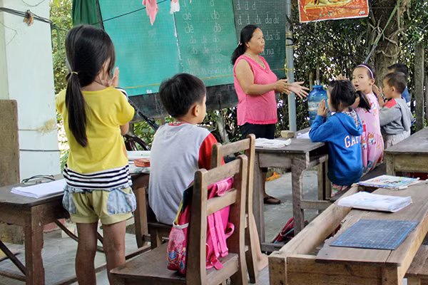 Lớp học dạy kèm trẻ em khuyết tật của cô Thanh.