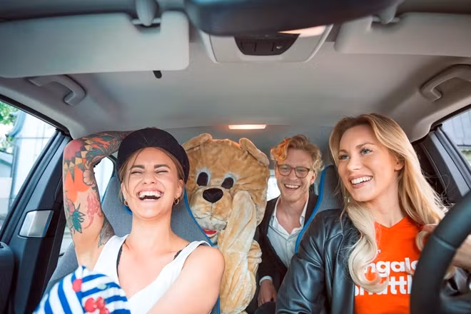Dịch vụ trả tiền taxi bằng hát karaoke bắt đầu xuất hiện ở Phần Lan vào đầu tháng 7.