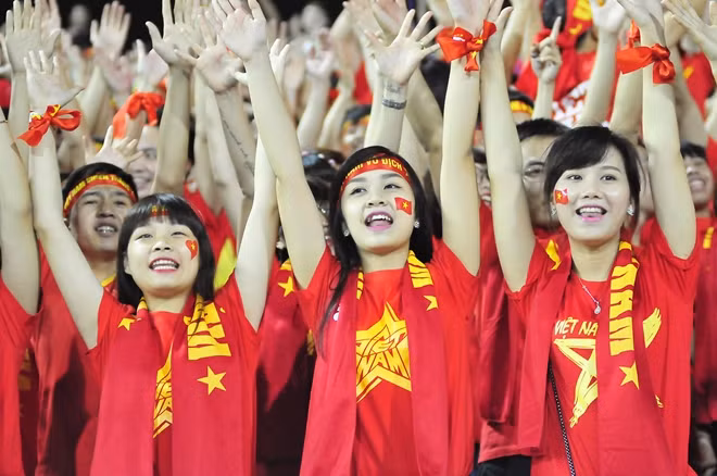 Khi lứa U.19 của Công Phượng, Văn Toàn mới trình làng, các khán đài luôn đầy ắp các CĐV, trong đó có các fan nữ.