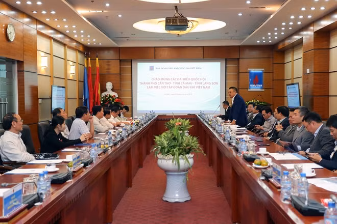 Toàn cảnh buổi làm việc