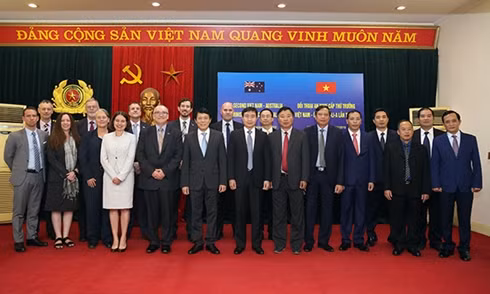 Dấu hiệu bộ tứ ảnh 2
