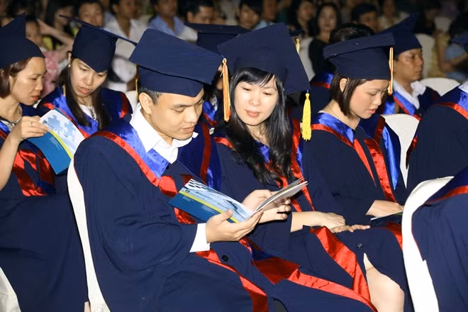 Kết quả nghiên cứu khoa học của Việt Nam đang tụt xa so với các nước trong khu vực dù số lượng người có trình độ trên ĐH ngày càng tăng. Ảnh minh họa
