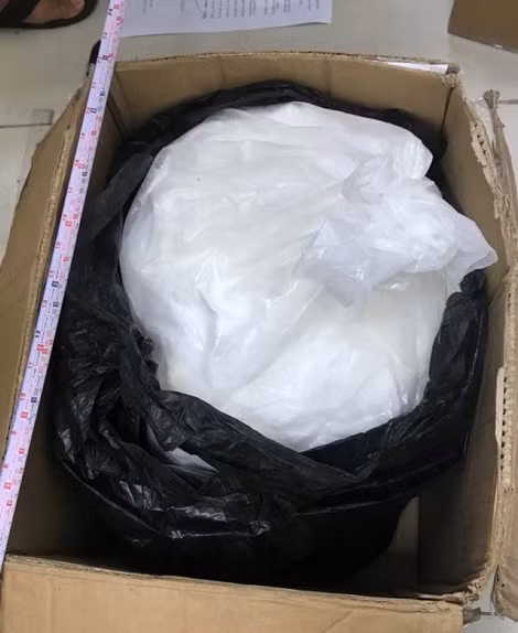 Loại bột lạ Tuấn dùng để pha trộn vào ma túy nguyên chất.