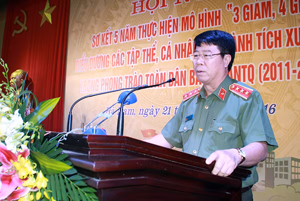 Thứ trưởng Bùi Văn Nam phát biểu tại Hội nghị sơ kết Thứ trưởng Bùi Văn Nam phát biểu tại Hội nghị sơ kết