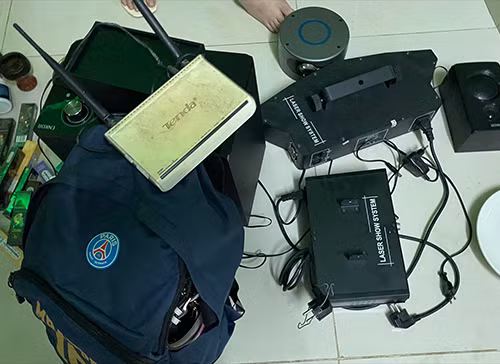 Tang vật Công an thu giữ tại nơi ở của đối tượng.