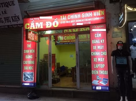 Các cửa hàng cầm đồ hoạt động hết công suất mùa World Cup.
