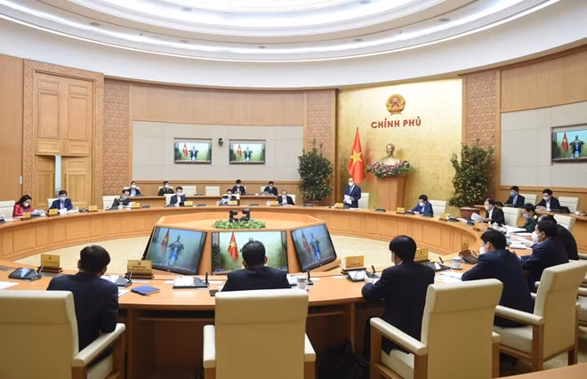 Thủ tướng nhấn mạnh phải có quyết tâm cao hơn ngay từ đầu năm, không để tình trạng “đầu năm thong thả, cuối năm vất vả”, không để “tháng Giêng là tháng ăn chơi”. Ảnh: VGP