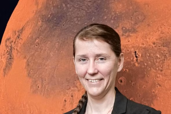 Catharine Conley hiện là "Vệ binh Trái đất" duy nhất của NASA.