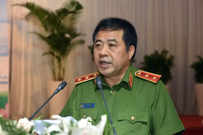 Trung tướng Phạm Văn Các.