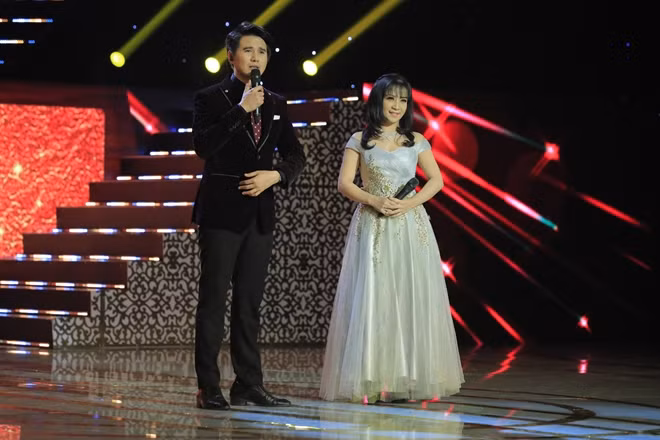 Ca sĩ Thụy Uyên trong chương trình “Tình bolero” 2019.