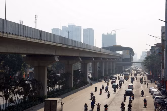 Hà Nội có phương án sắp xếp lại khoảng 30 tuyến xe buýt nhằm kết nối với 12 nhà ga, tạo điều kiện kết nối cho hành khách từ các nhà ga tuyến đường sắt đô thị đến các vị trí khác nhau trong thành phố.