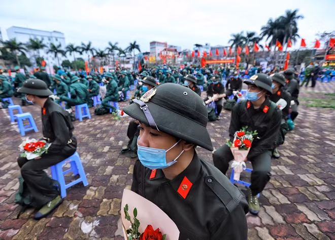 Điểm nổi bật trong công tác tuyển quân năm 2021 là công tác chính sách hậu phương quân đội được đặc biệt quan tâm, nhằm động viên tinh thần công dân lên đường nhập ngũ. Nhiều hình thức và cách làm hay được triển khai như: Tặng sổ tiết kiệm, phát động các ban ngành đoàn thể địa phương tặng quà lưu niệm bằng hiện vật và tiền cho công dân.