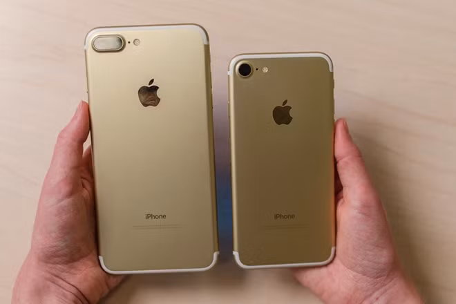 iPhone 7 và 7 Plus cũng chịu chung số phận.