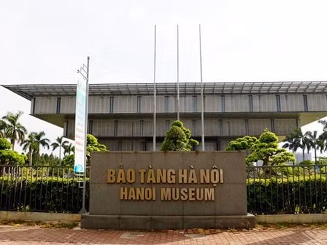 Bảo tàng Hà Nội đầu tư 2.300 tỉ nhưng rất thưa vắng khách. Bảo tàng Hà Nội đầu tư 2.300 tỉ nhưng rất thưa vắng khách.