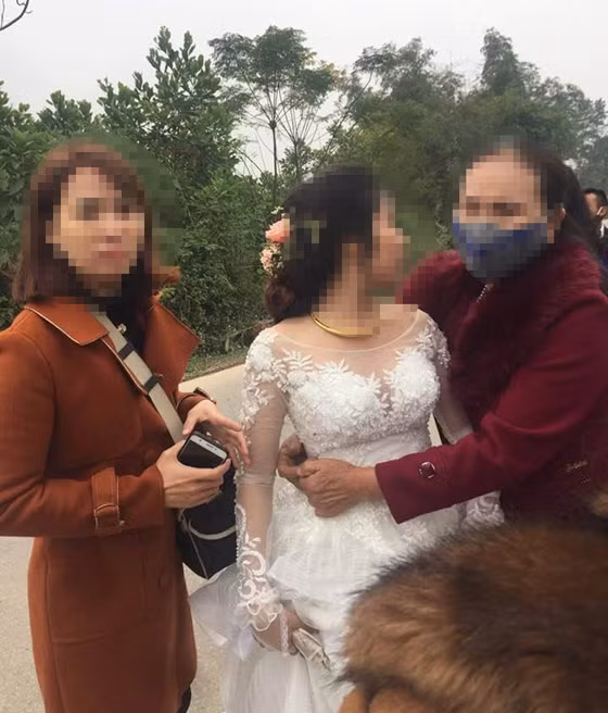 Vụ tai nạn khiến cả đoàn rước dâu được phen thót tim.