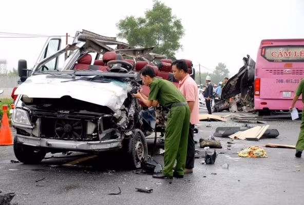 Hiện trường vụ TNGT đặc biệt nghiêm trọng trên đường 784, huyện Dương Minh Châu - Tây Ninh (ảnh: Tân Châu)