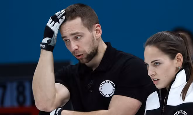 VĐV người Nga Alexander Krushelnitsky cùng vợ.