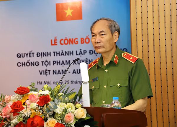 Thiếu tướng Đỗ Văn Hoành, Chánh Văn phòng Cơ quan CSĐT Bộ Công an phát biểu chỉ đạo