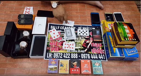 Video trực tiếp hướng dẫn sử dụng máy đọc bài.